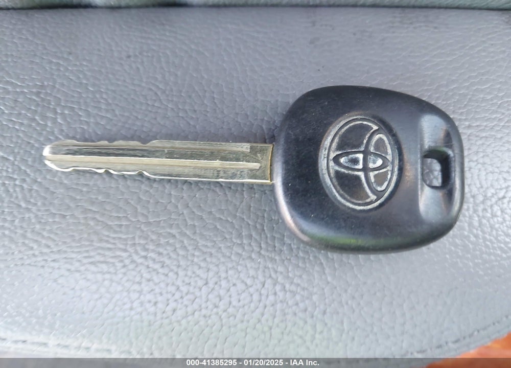 2007 TOYOTA SIENNA XLE VIN: 5TDZK22C67S089858