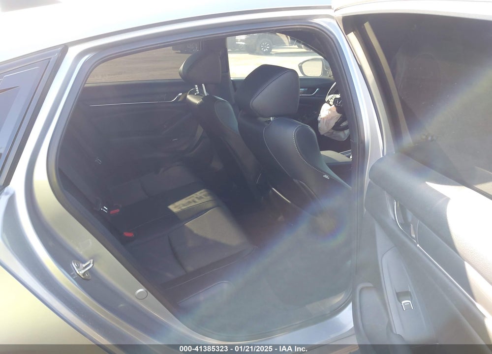 2019 HONDA ACCORD VIN: 1HGCV1F30KA123818