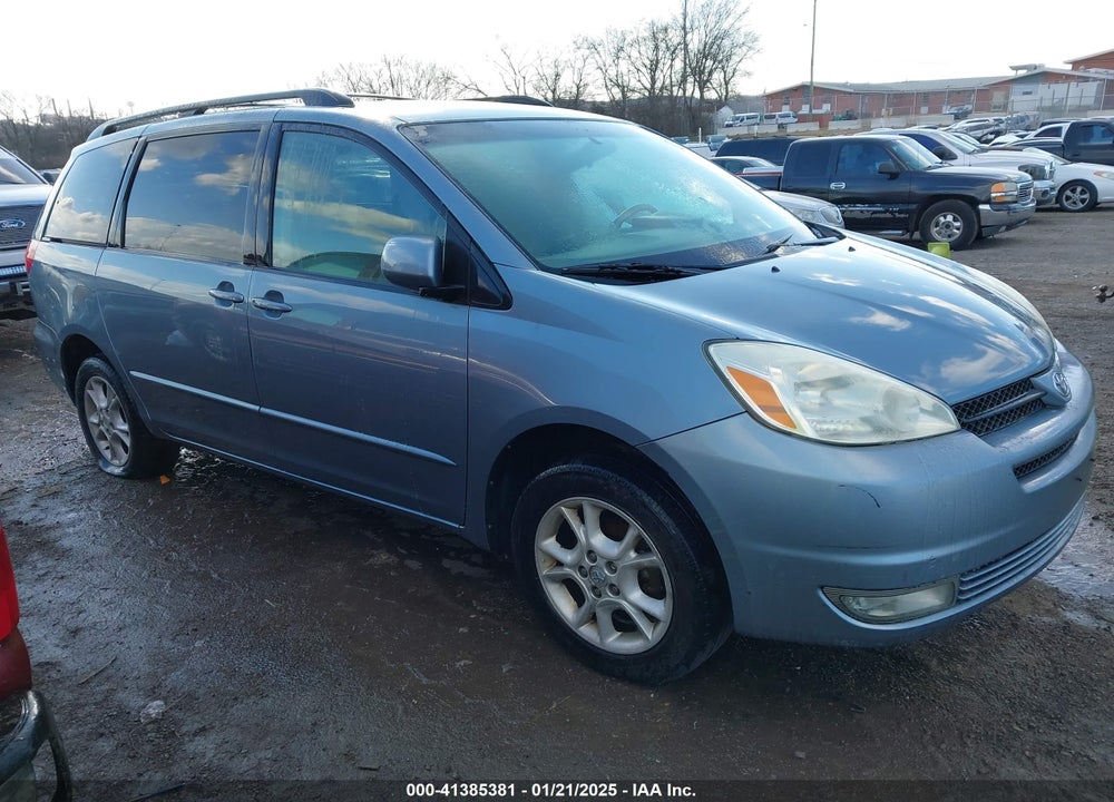 2004 TOYOTA SIENNA XLE VIN: 5TDBA22C04S002407