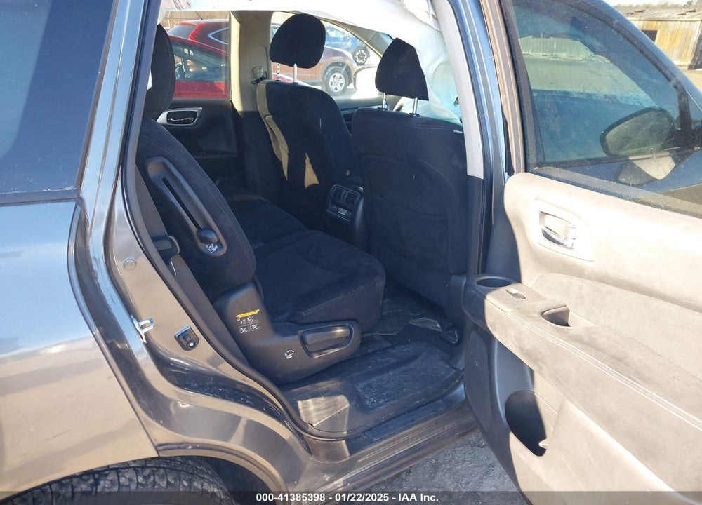 2016 NISSAN PATHFINDER VIN: 5N1AR2MM4GC622642