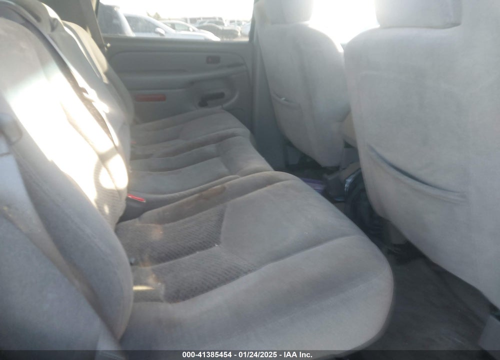 2006 CHEVROLET TAHOE LS VIN: 1GNEC13TX6R114737