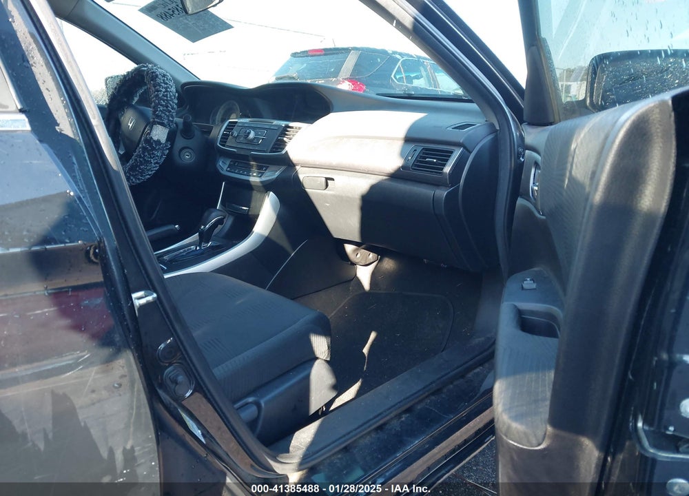 2014 HONDA ACCORD LX VIN: 1HGCR2F33EA197958