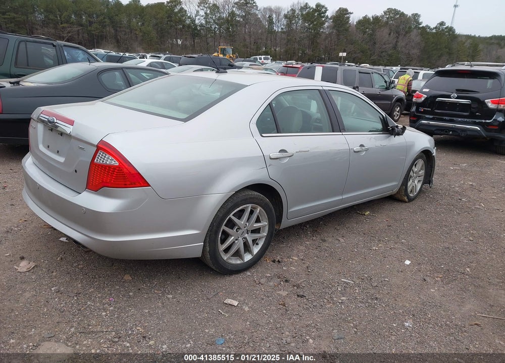 2010 FORD FUSION VIN: 3FAHP0JA1AR215061