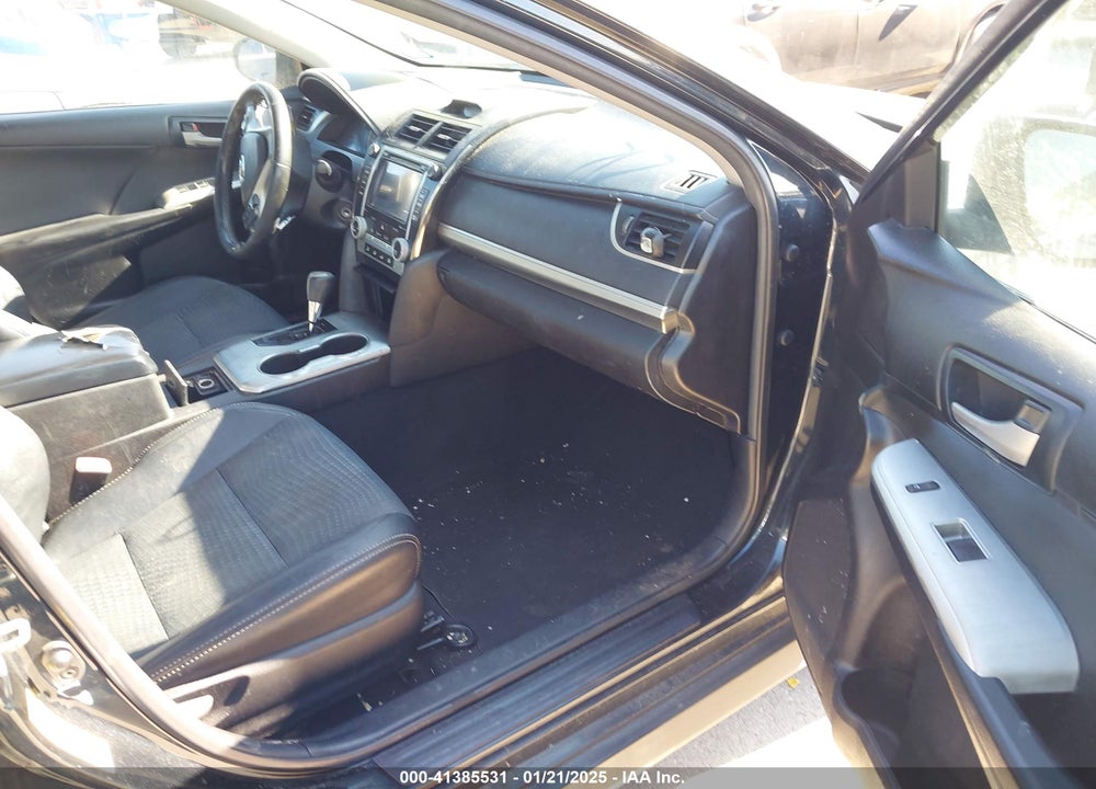 2014 TOYOTA CAMRY SE VIN: 4T1BF1FK1EU837373