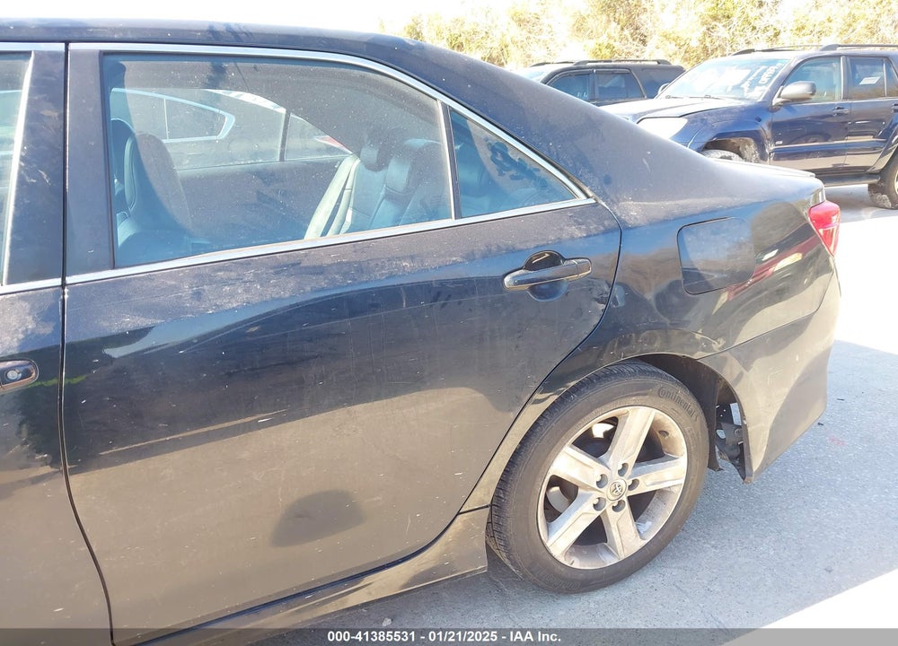 2014 TOYOTA CAMRY SE VIN: 4T1BF1FK1EU837373