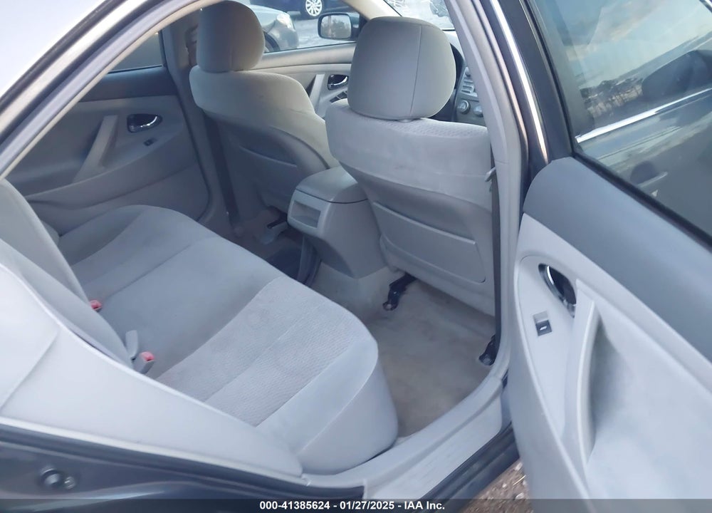 2011 TOYOTA CAMRY LE VIN: 4T1BF3EK5BU205811