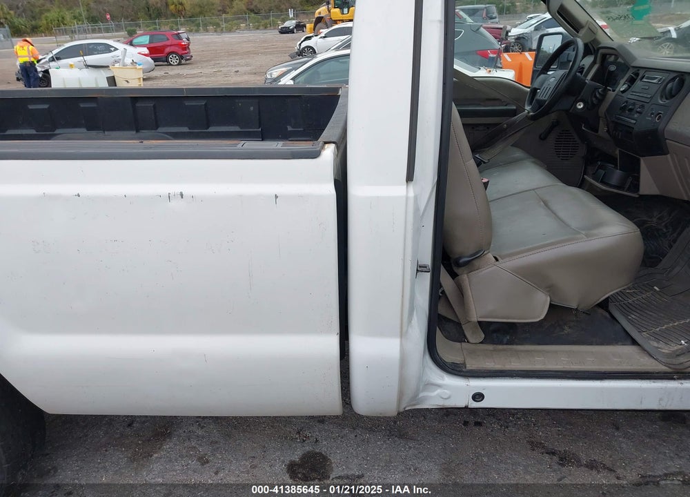 2008 FORD F-250 VIN: 1FTNF20528EA72828