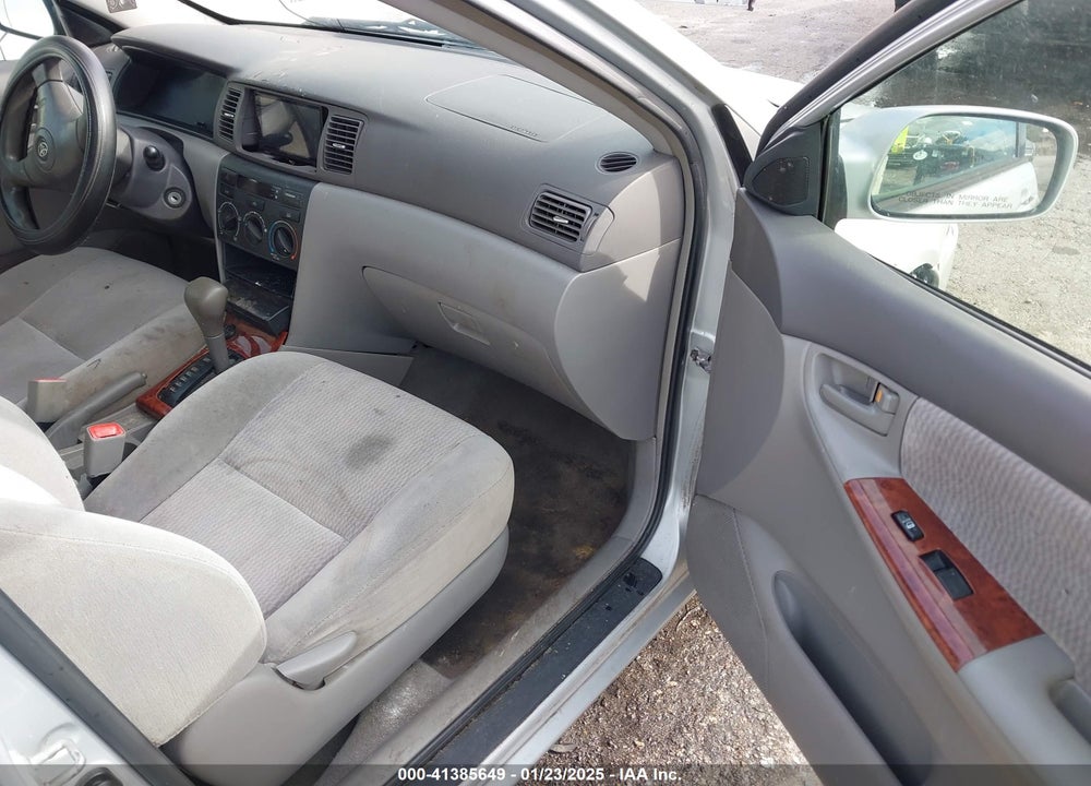 2005 TOYOTA COROLLA LE VIN: 2T1BR32E75C413717
