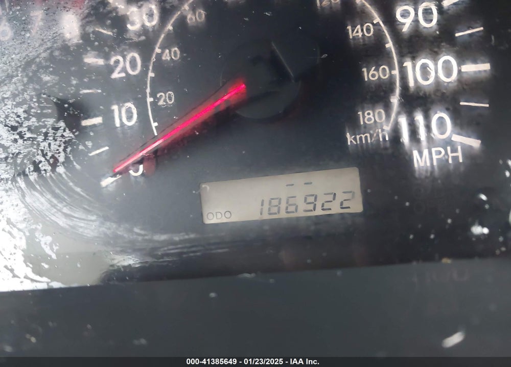 2005 TOYOTA COROLLA LE VIN: 2T1BR32E75C413717