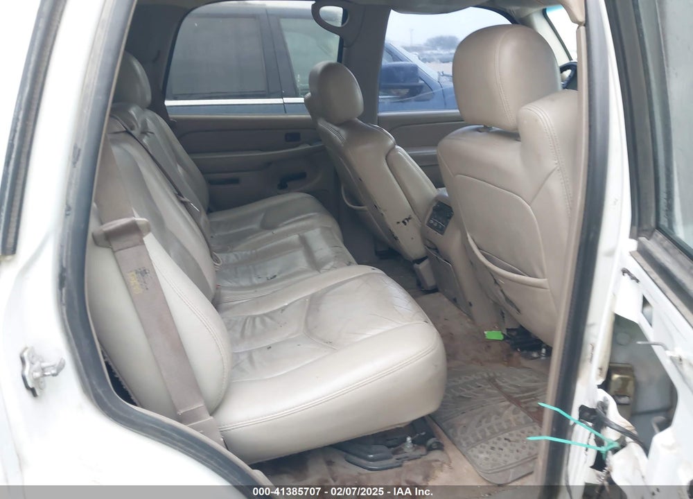 2004 CHEVROLET TAHOE LT VIN: 1GNEC13Z84J275748