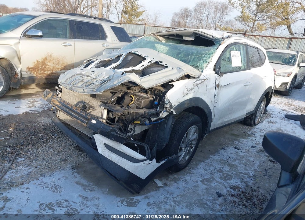 2017 HYUNDAI TUCSON SE VIN: KM8J3CA49HU390658