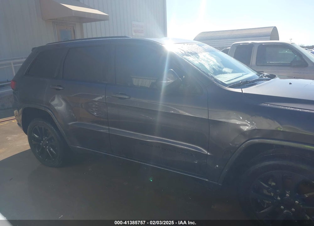 2018 JEEP GRAND CHEROKEE ALTITUDE 4X2 VIN: 1C4RJEAG5JC442642
