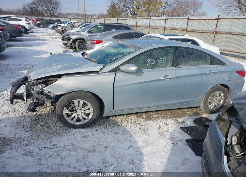 2011 HYUNDAI SONATA VIN: 5NPEB4AC8BH157068