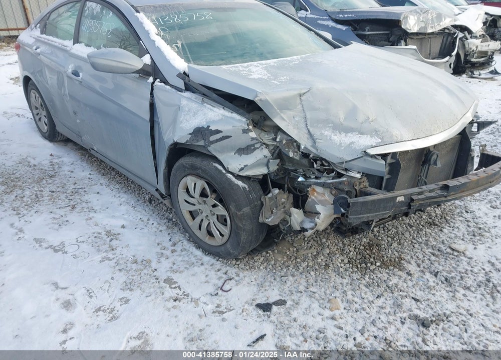 2011 HYUNDAI SONATA VIN: 5NPEB4AC8BH157068