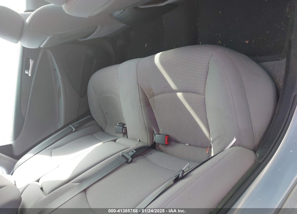 2011 HYUNDAI SONATA VIN: 5NPEB4AC8BH157068