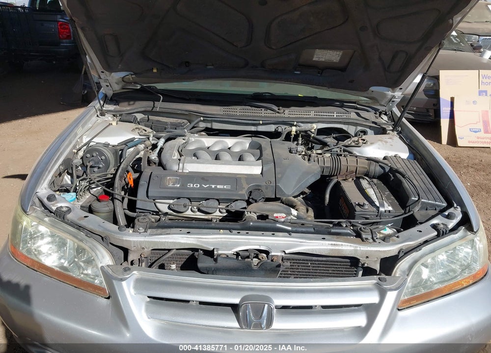 2002 HONDA ACCORD 3.0 EX VIN: 1HGCG16592A038584