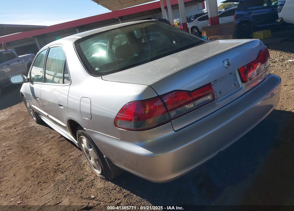 2002 HONDA ACCORD 3.0 EX VIN: 1HGCG16592A038584