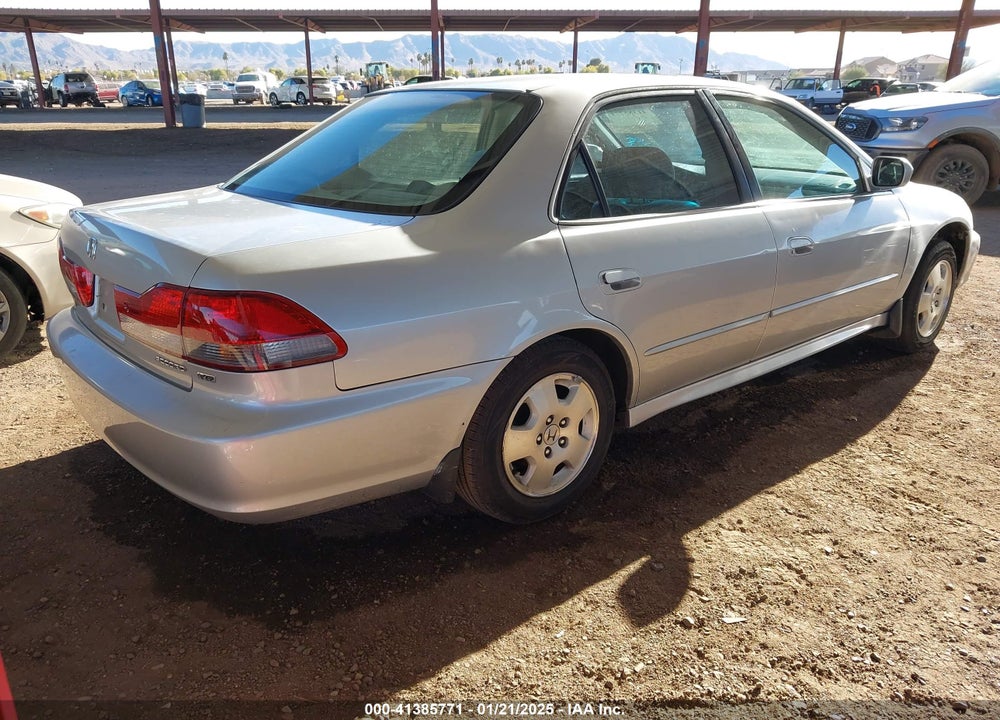 2002 HONDA ACCORD 3.0 EX VIN: 1HGCG16592A038584