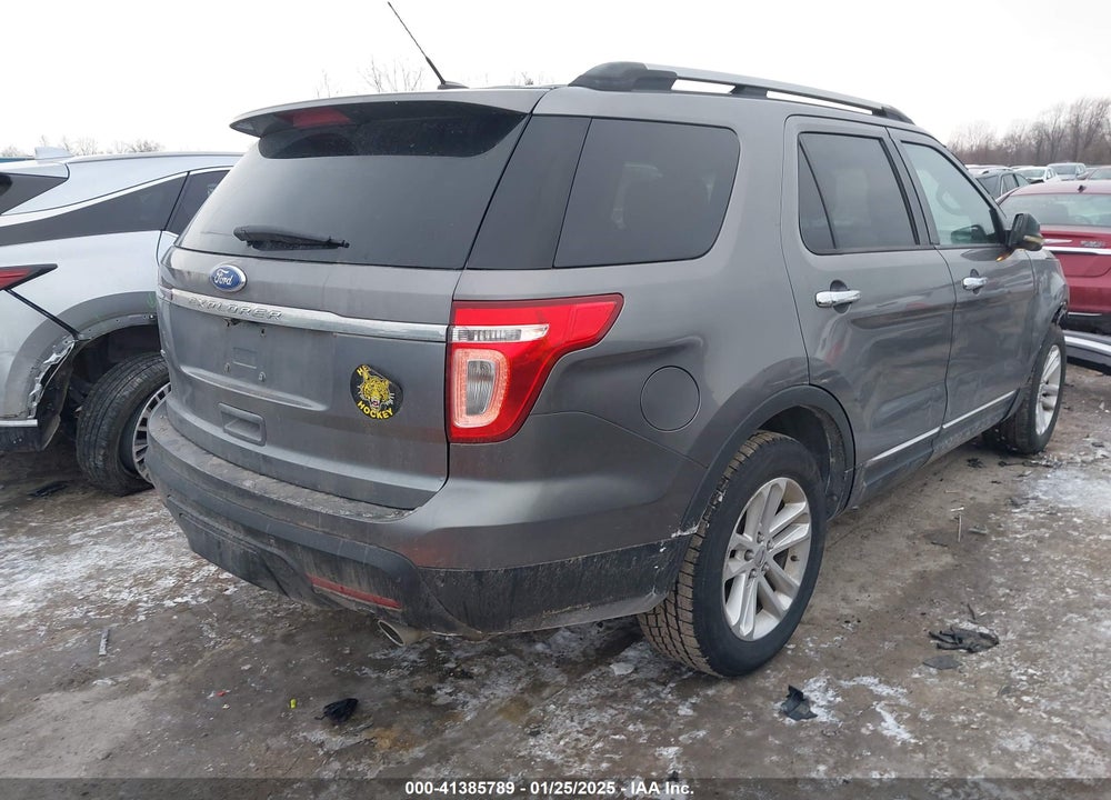 2011 FORD EXPLORER XLT VIN: 1FMHK7D85BGA37928