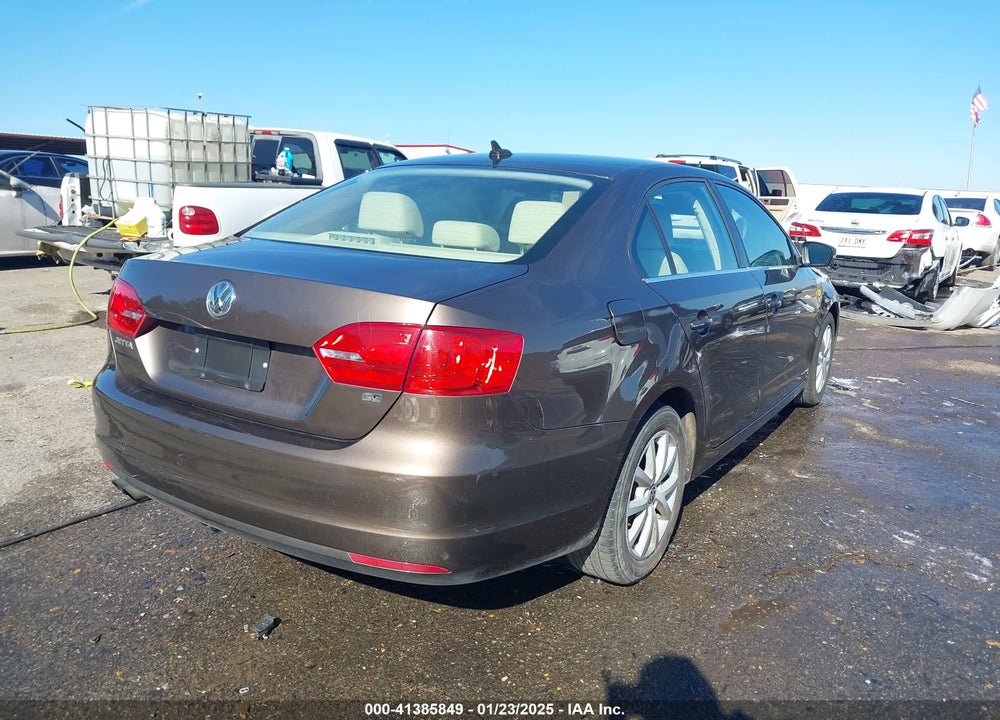 2014 VOLKSWAGEN JETTA VIN: 3VWD07AJ1EM361255