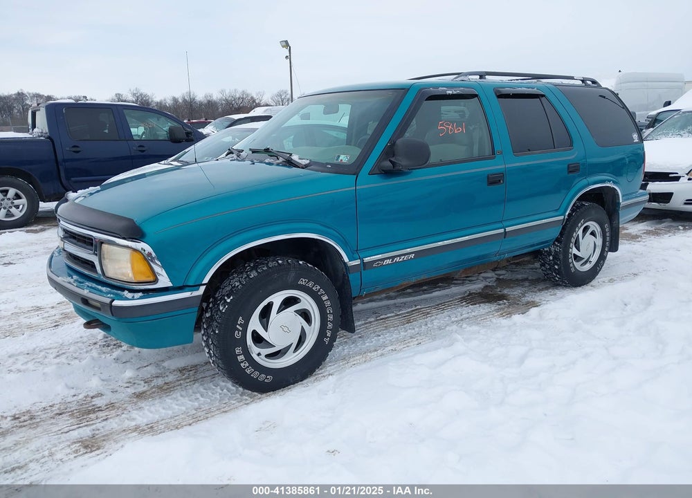 1996 CHEVROLET BLAZER VIN: 1GNDT13W7T2149097