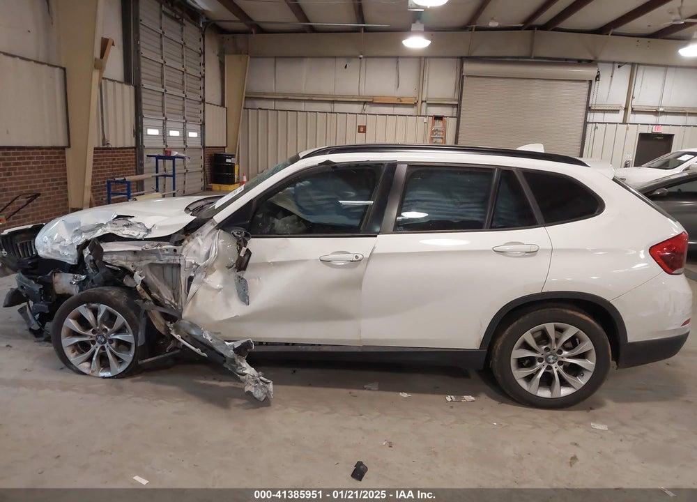 2014 BMW X1 XDRIVE28I VIN: WBAVL1C55EVY15683