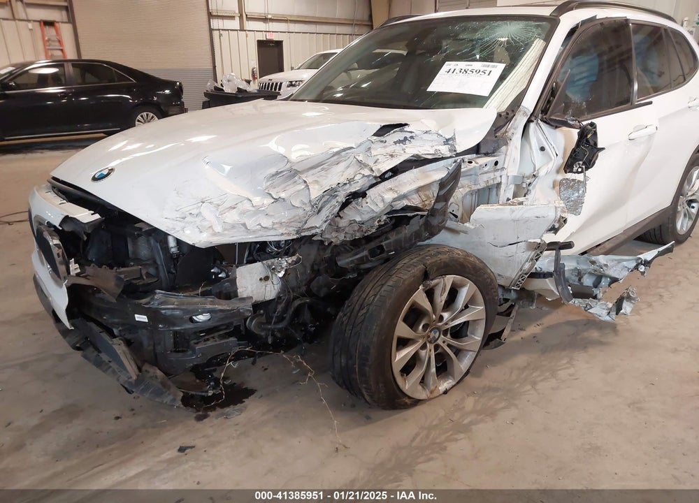 2014 BMW X1 XDRIVE28I VIN: WBAVL1C55EVY15683