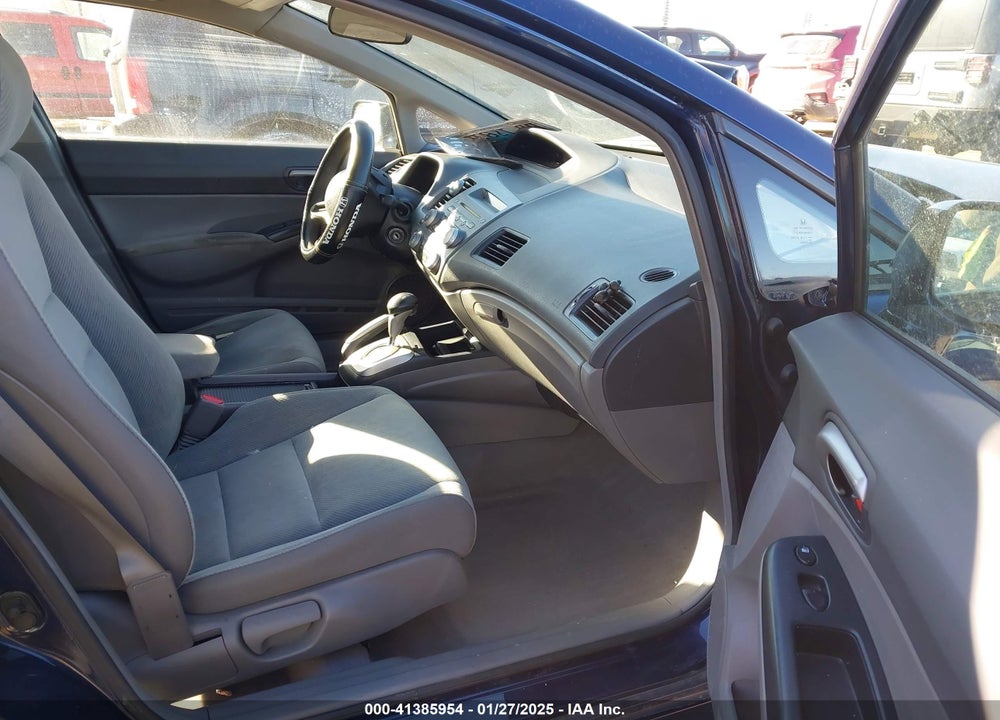 2010 HONDA CIVIC LX VIN: 19XFA1F50AE086953