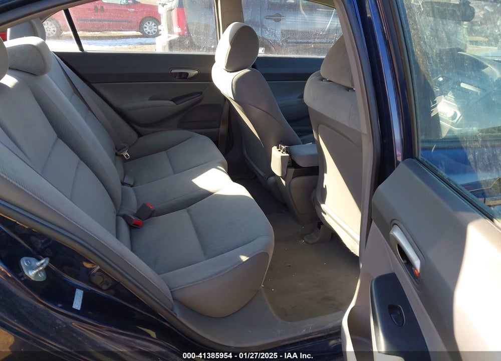 2010 HONDA CIVIC LX VIN: 19XFA1F50AE086953