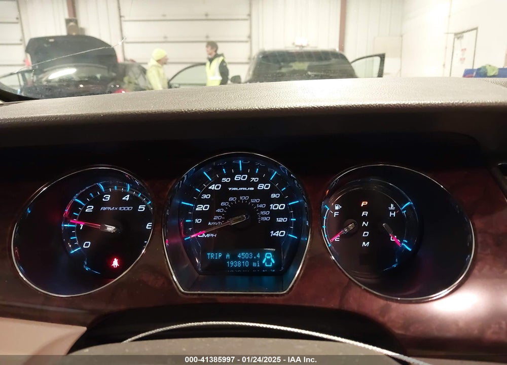2010 FORD TAURUS SEL VIN: 1FAHP2EW5AG141880