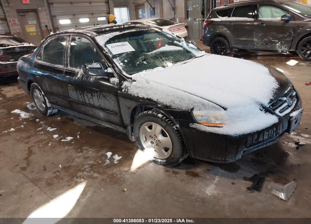 2001 HONDA ACCORD 3.0 EX VIN: 1HGCG16501A065672