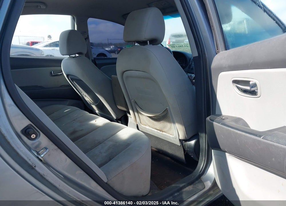 2010 HYUNDAI ELANTRA GLS VIN: KMHDU4AD7AU182168