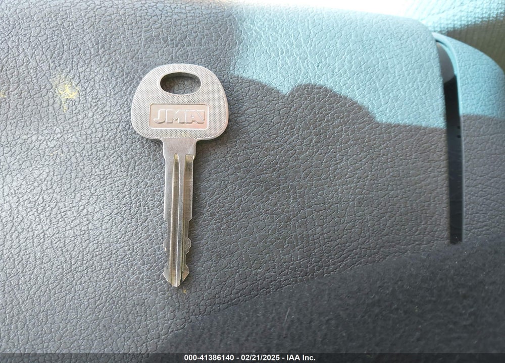 2010 HYUNDAI ELANTRA GLS VIN: KMHDU4AD7AU182168