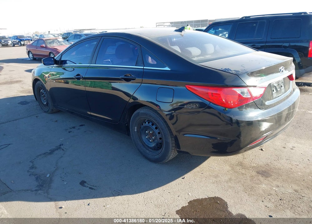 2011 HYUNDAI SONATA VIN: 5NPEB4AC1BH213058