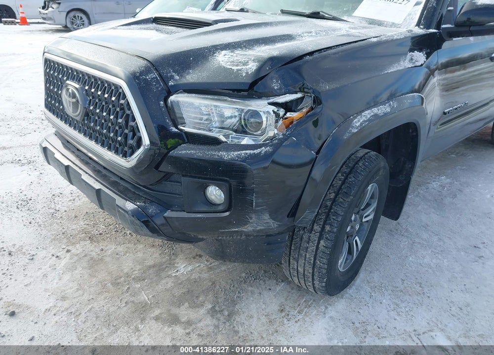 2019 TOYOTA TACOMA VIN: 5TFCZ5AN2KX189318