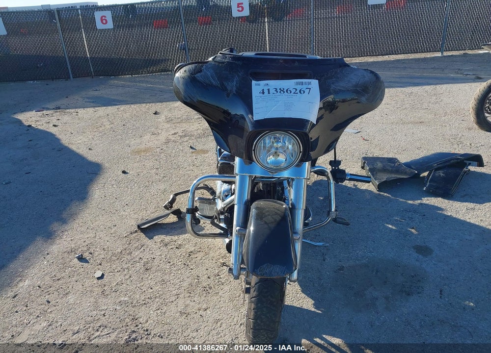 2023 HARLEY-DAVIDSON FLHX VIN: 1HD1KBC1XPB675298
