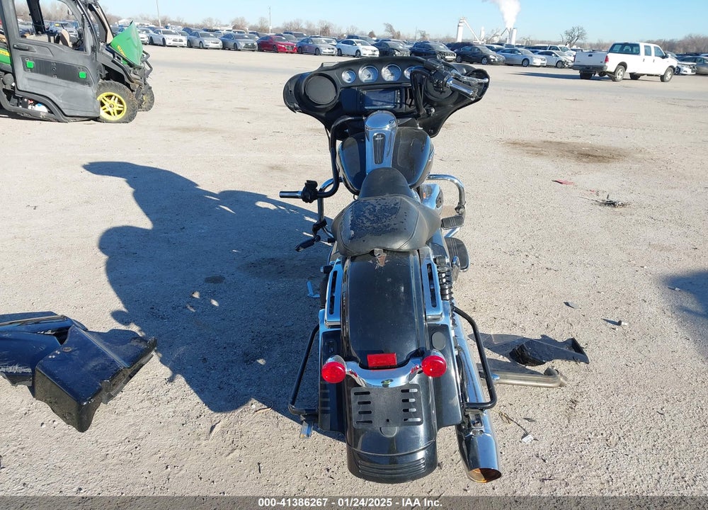 2023 HARLEY-DAVIDSON FLHX VIN: 1HD1KBC1XPB675298