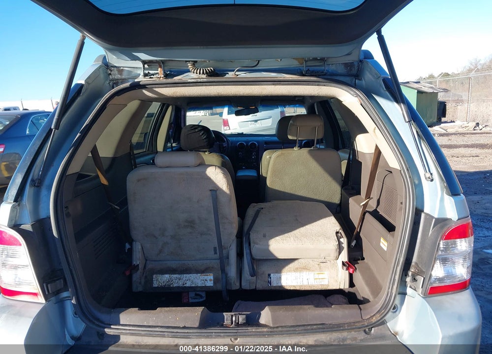 2008 FORD TAURUS X SEL VIN: 1FMDK02W58GA33572
