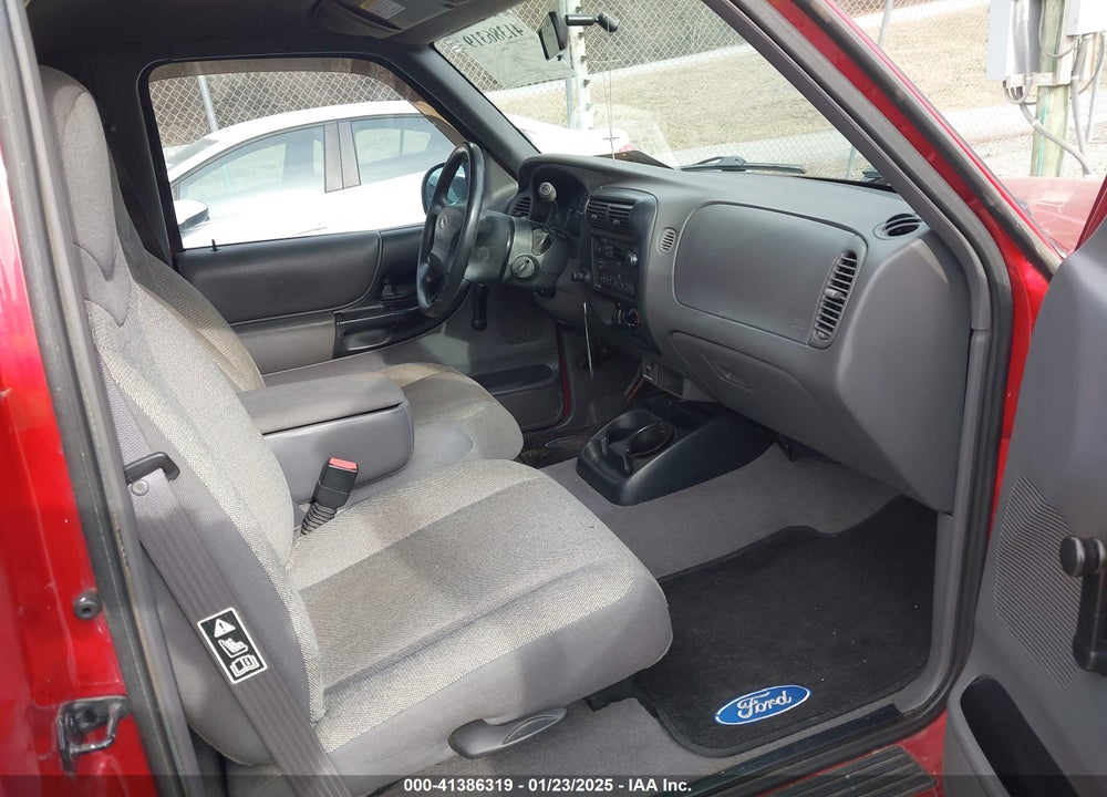 2001 FORD RANGER XL/XLT VIN: 1FTYR10C81TA11658
