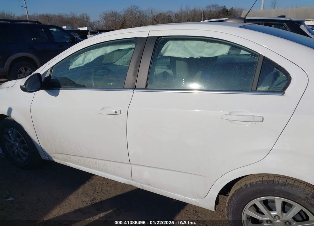 2018 CHEVROLET SONIC VIN: 1G1JD5SH4J4138765