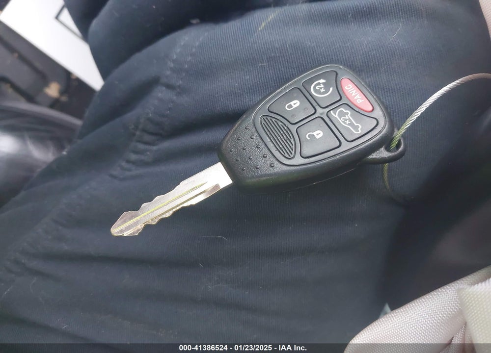 2014 CHRYSLER 200 VIN: 1C3CCBCG5EN135028