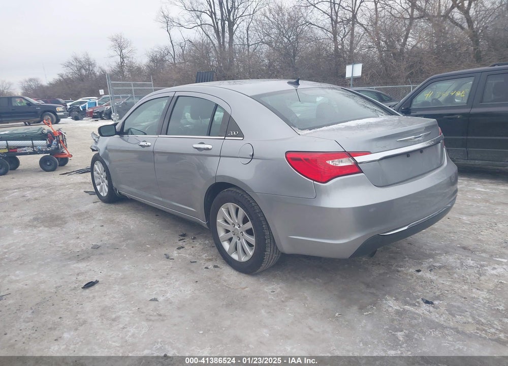2014 CHRYSLER 200 VIN: 1C3CCBCG5EN135028