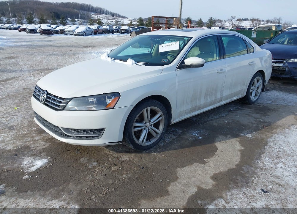 2015 VOLKSWAGEN PASSAT VIN: 1VWBV7A30FC013945