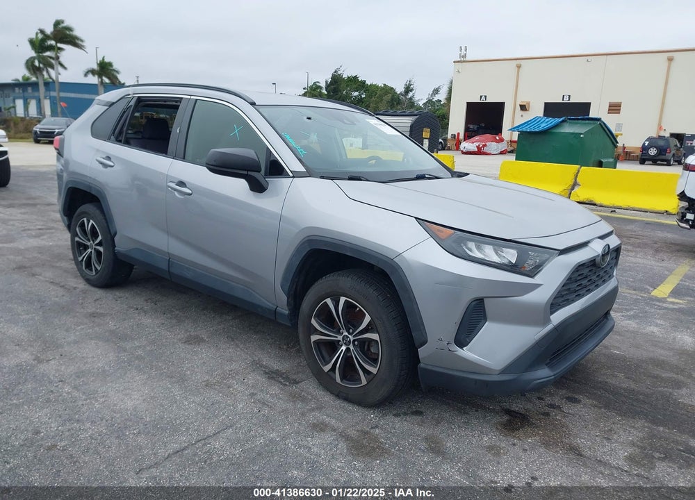 2019 TOYOTA RAV4 LE VIN: JTMH1RFV8KD036019