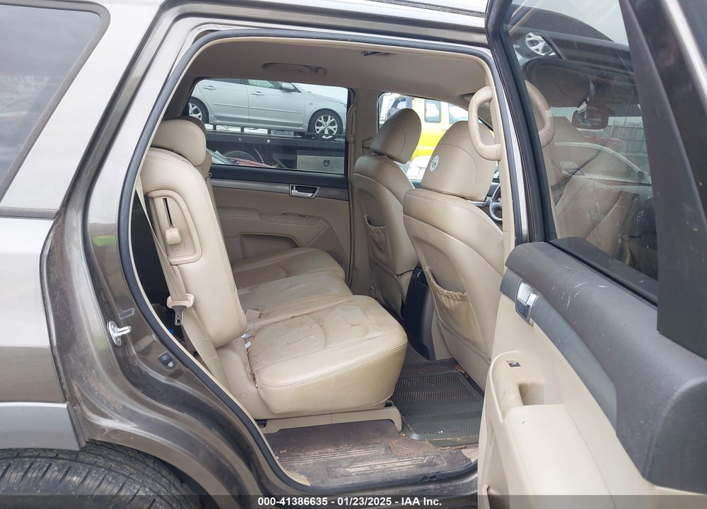 2009 KIA BORREGO EX V6 VIN: KNDJJ741685008440