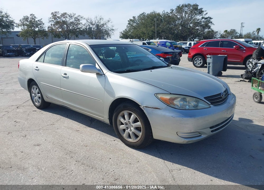 2002 TOYOTA CAMRY XLE VIN: JTDBE32K120046997