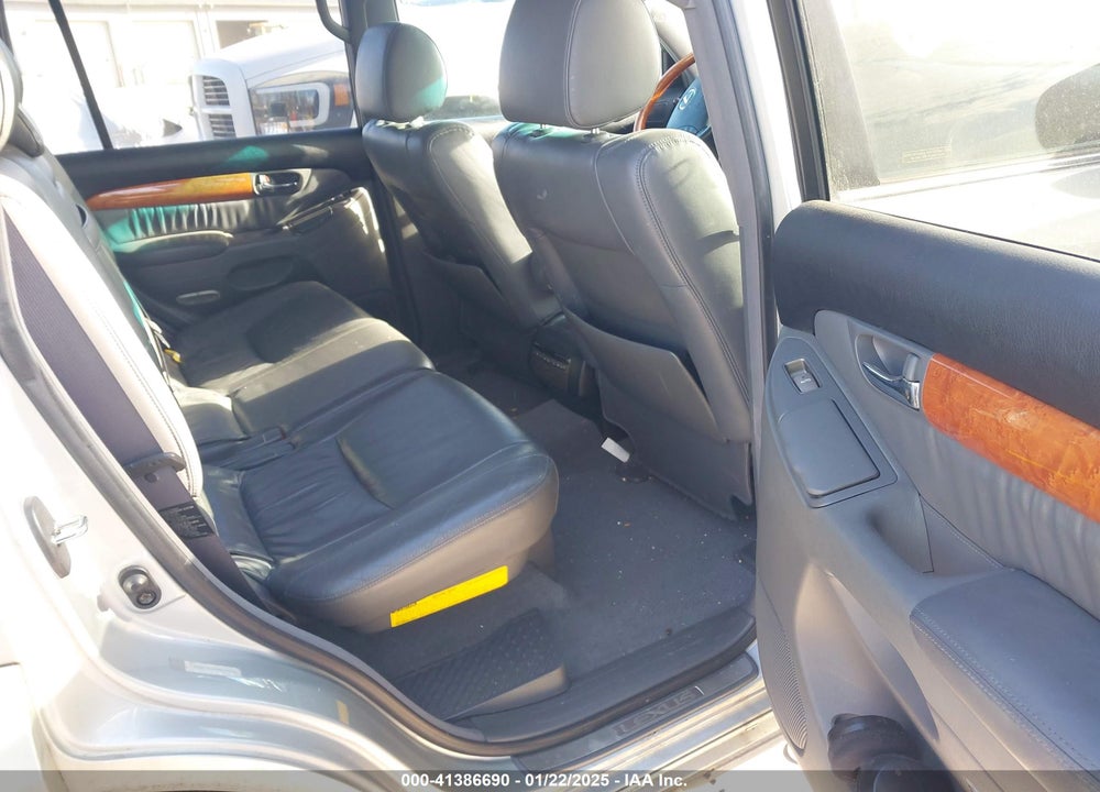 2003 LEXUS GX 470 VIN: JTJBT20XX30015034