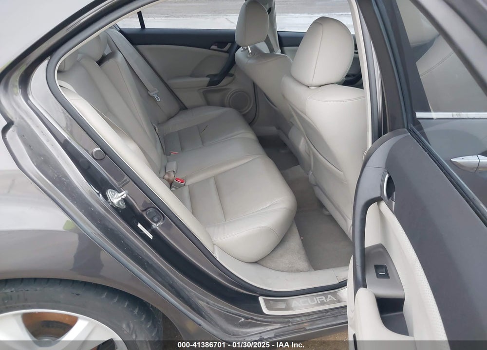 2010 ACURA TSX 2.4/2.4 (A5) VIN: JH4CU2F66AC026321