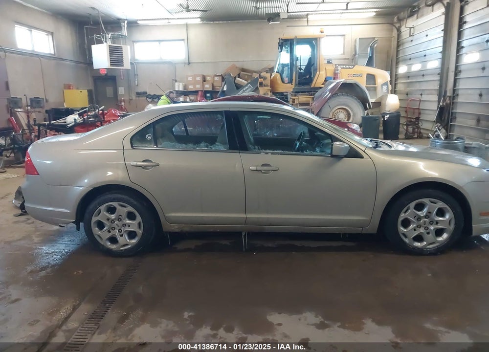 2010 FORD FUSION VIN: 3FAHP0HA2AR249869