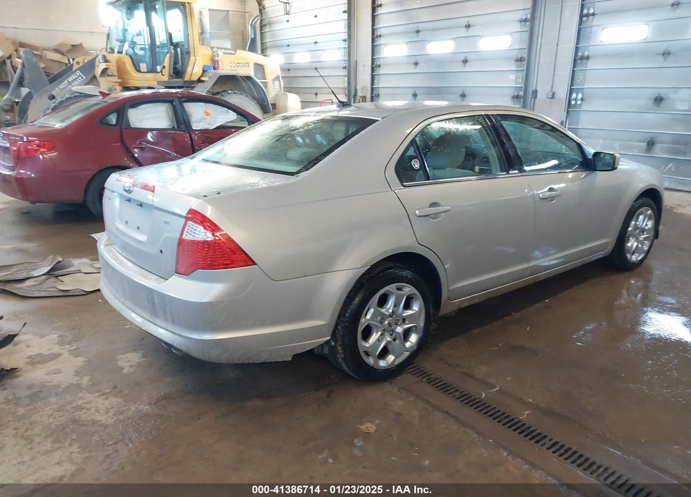 2010 FORD FUSION VIN: 3FAHP0HA2AR249869